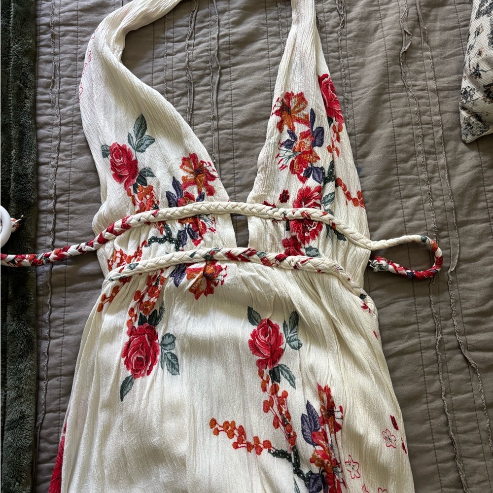 Trixxi White Floral Backless Dress
